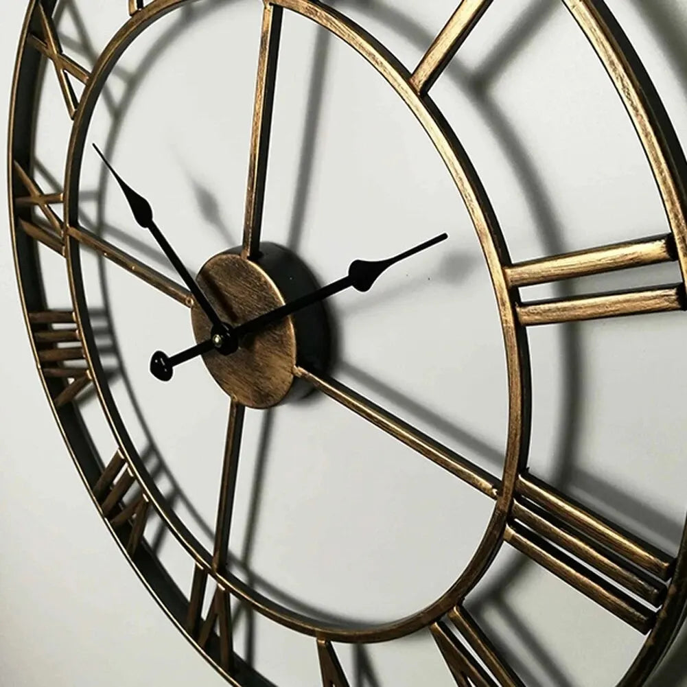 Horloge Murale Métallique Rétro - Cadran Romain