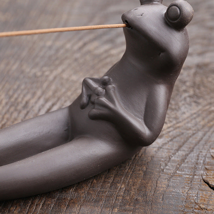 Porte Encens Grenouille en Argile Violette